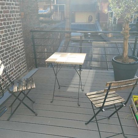 Appartement T2 Sur La Place Du Marche De Wazemmes Лилль Экстерьер фото
